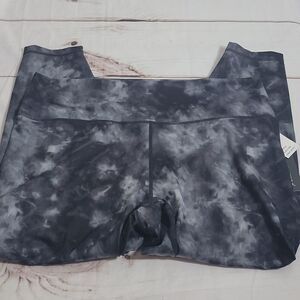 ๐
บvelocity High Rise Black Tie Dye Ankle Length Workout Leggings